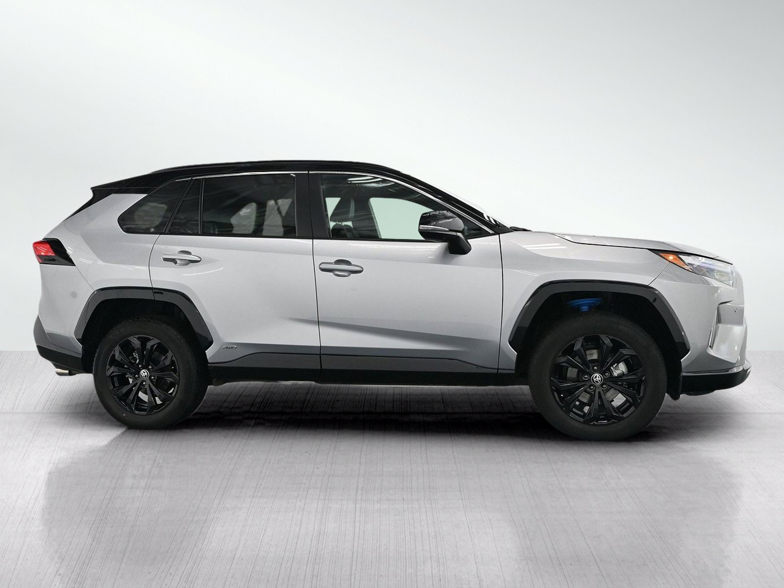 Used 2024 Toyota RAV4 XSE w/ Advanced Technology Package AWD/4WD image 8