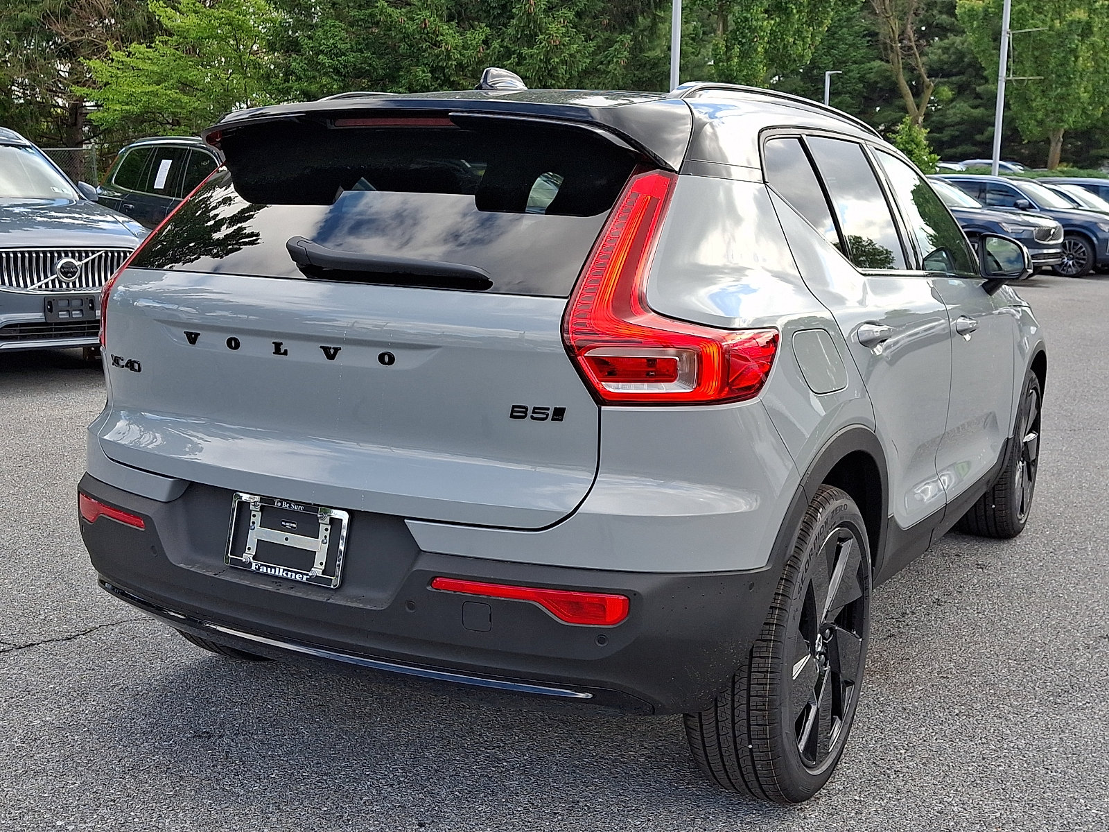 New 2026 Volvo XC40 B5 Ultra w/ Climate Package AWD/4WD image 4