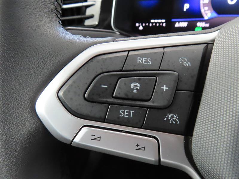 Used 2026 Volkswagen Jetta SE FWD image 23