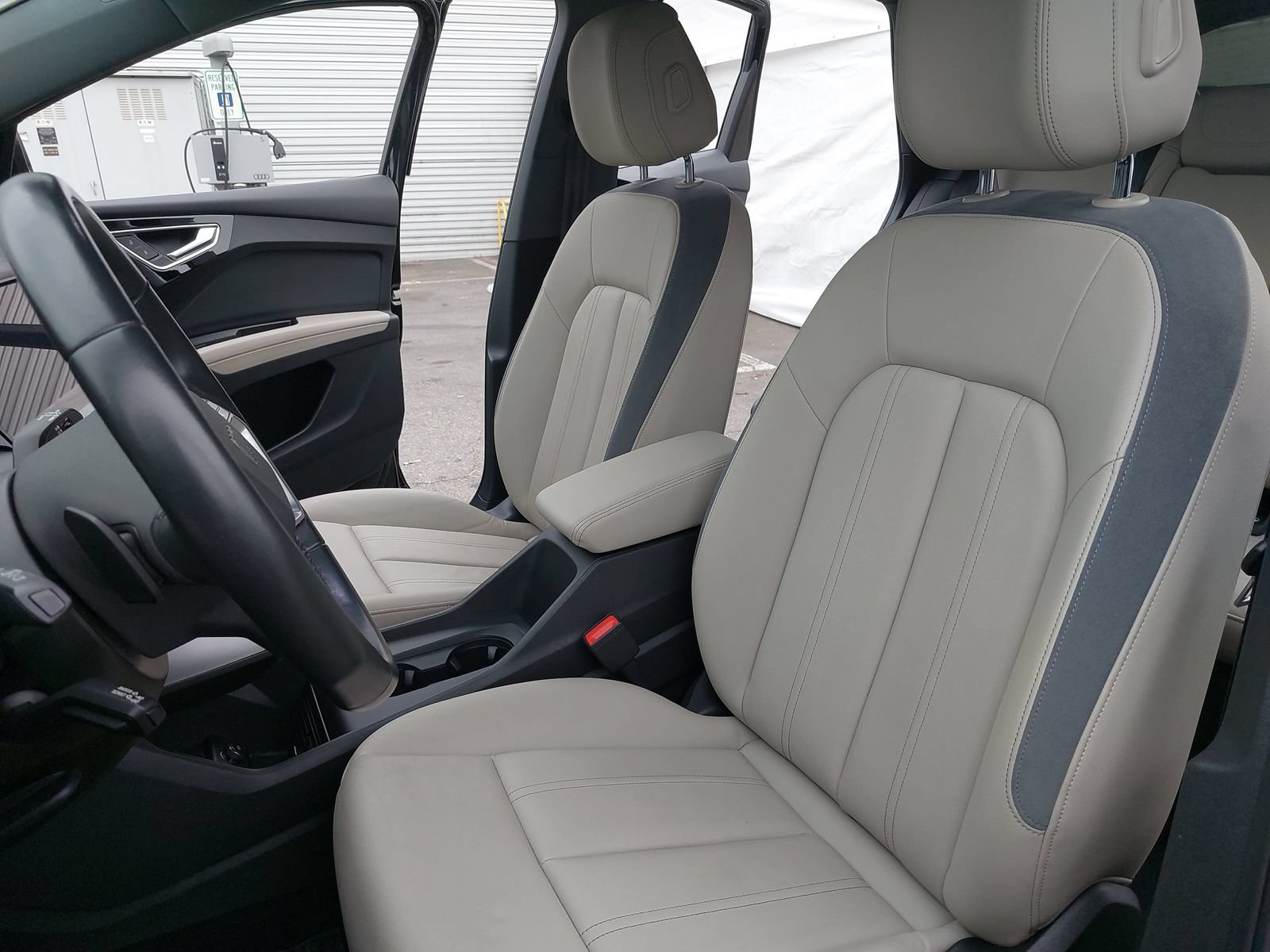 Certified 2023 Audi Q4 e-tron Premium Plus w/ Premium Plus AWD/4WD image 15