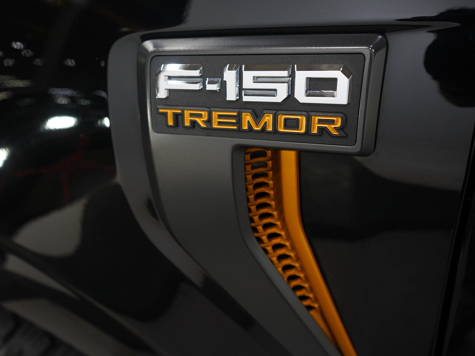 Used 2025 Ford F150 Tremor AWD/4WD image 33