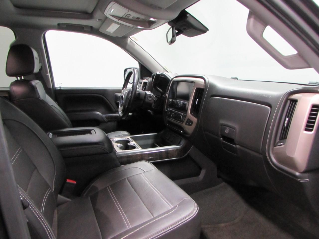 Used 2016 GMC Sierra 1500 Denali w/ Denali Ultimate Package AWD/4WD image 17