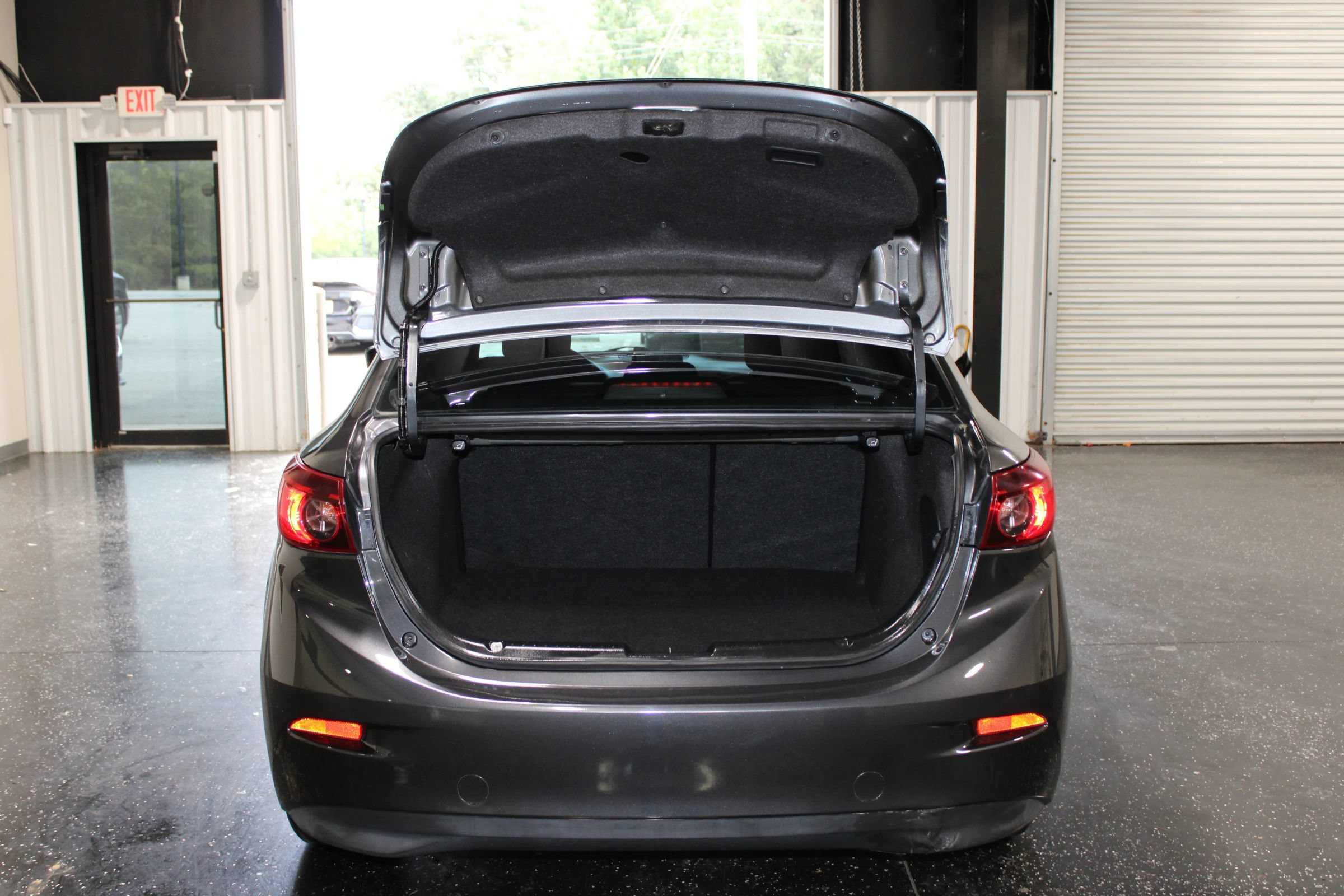 Used 2015 MAZDA MAZDA3 i Sport FWD image 30