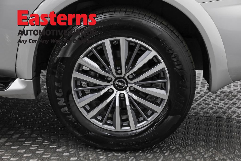 Used 2024 Nissan Armada SL w/ Captain's Chairs Package image 40