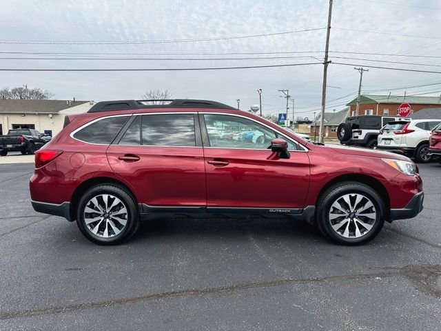 Used 2017 Subaru Outback 2.5i Limited image 11