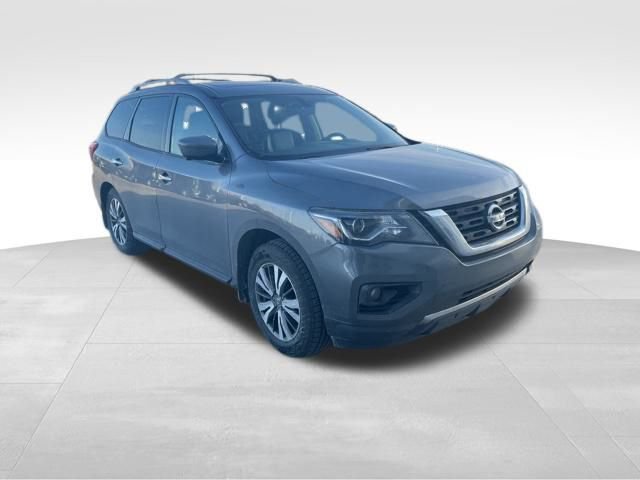 Used 2017 Nissan Pathfinder SL w/ SL Premium Package image 4
