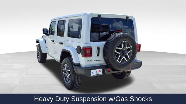 Used 2025 Jeep Wrangler Sahara image 5