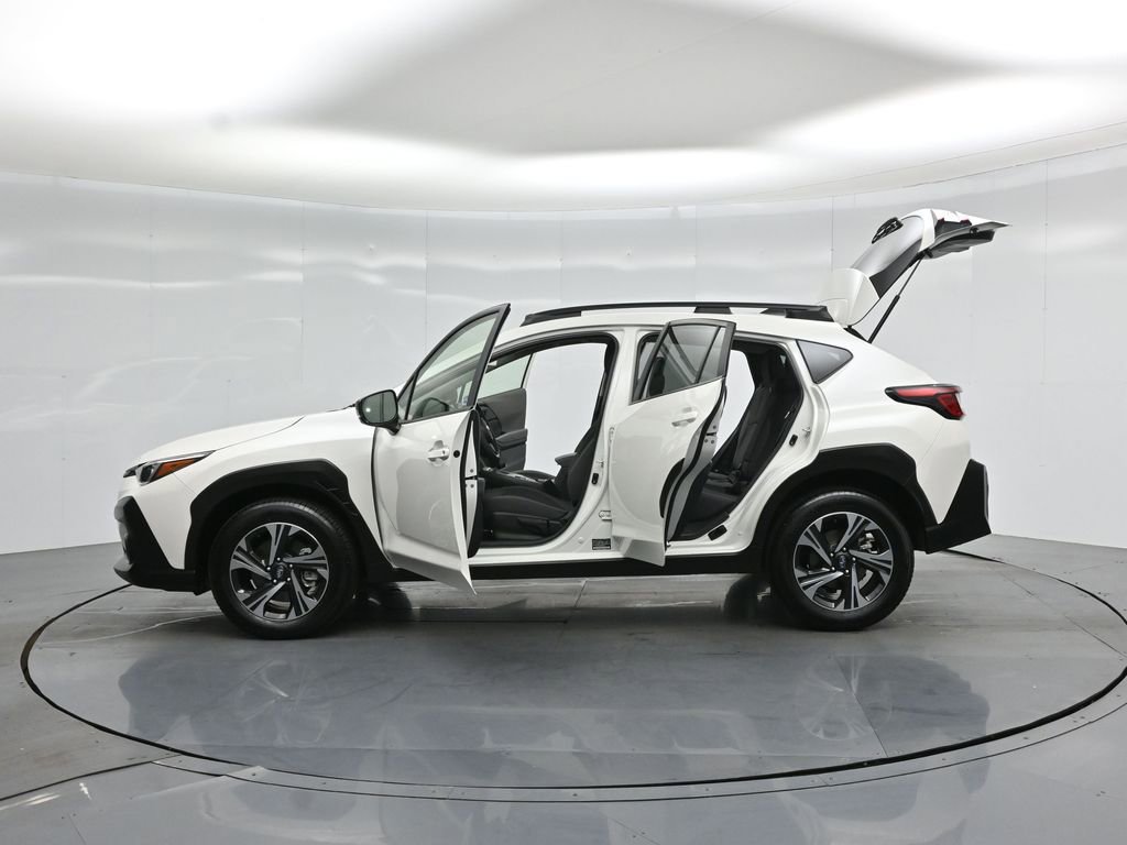 Used 2025 Subaru Crosstrek 2.0i Premium w/ Crosstrek Mirror Package AWD/4WD image 33