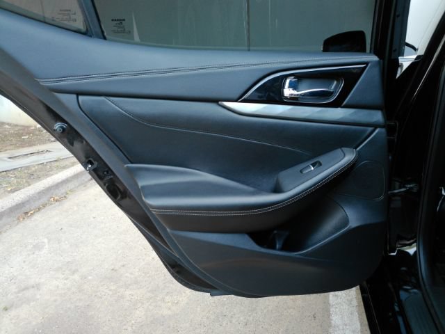 Used 2021 Nissan Maxima 3.5 SV w/ Floor Mat Group FWD image 16