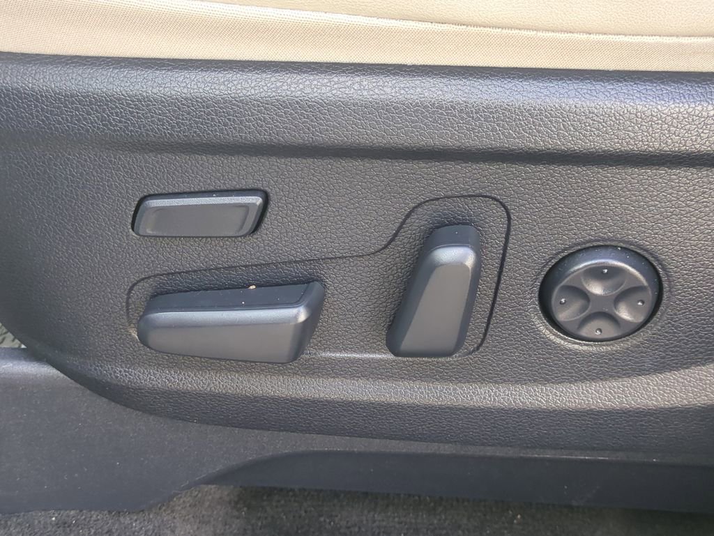 Used 2022 Hyundai Palisade Limited image 22