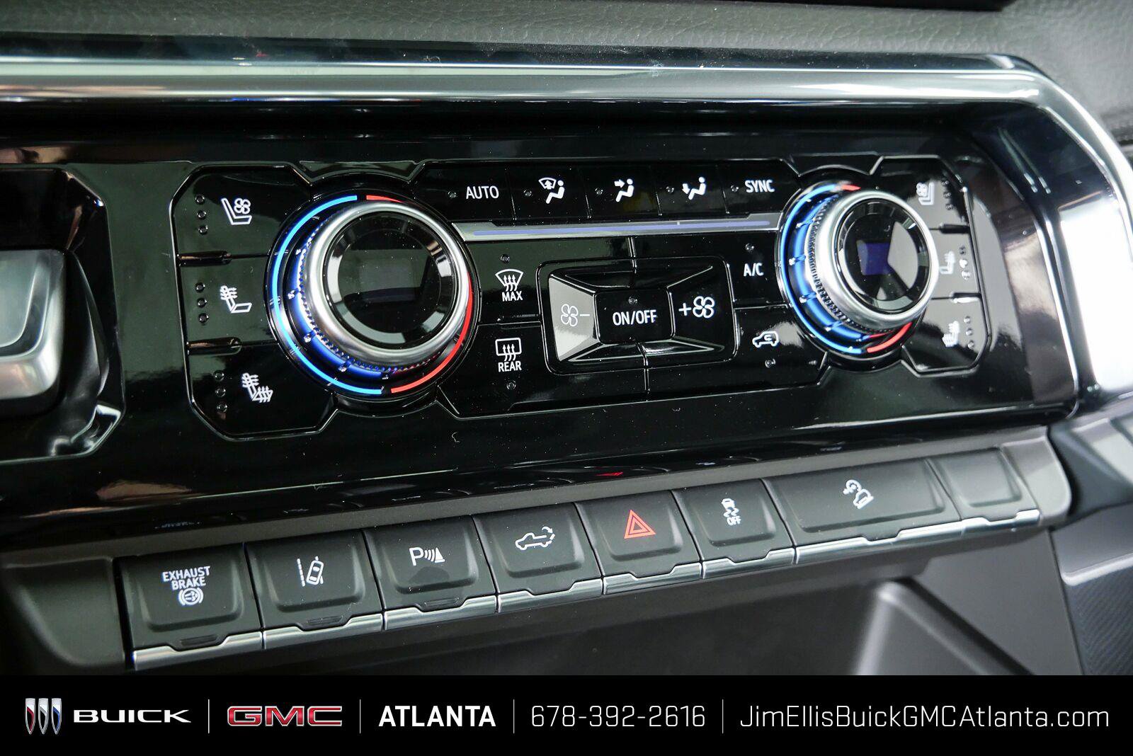 New 2026 GMC Sierra 2500 Denali w/ Denali Reserve Package AWD/4WD image 18