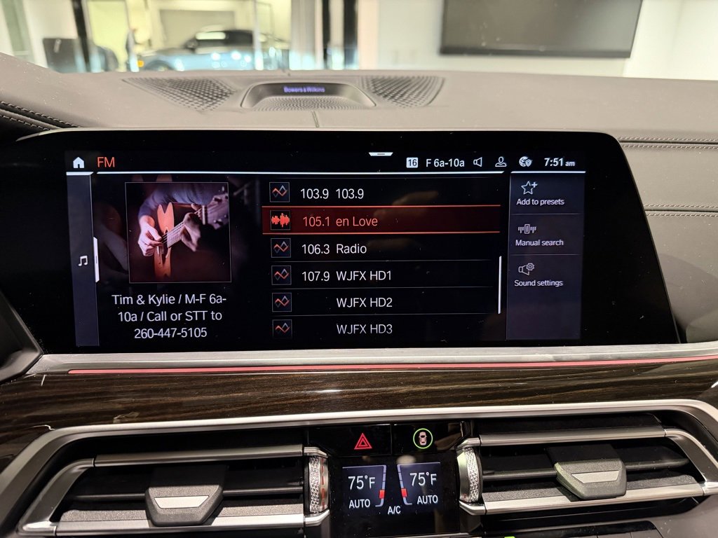 Used 2020 BMW X7 M50i image 20