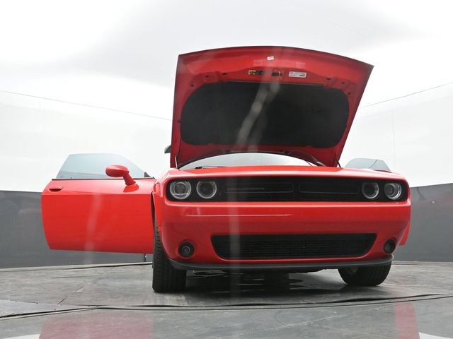 Used 2018 Dodge Challenger SXT Plus image 57
