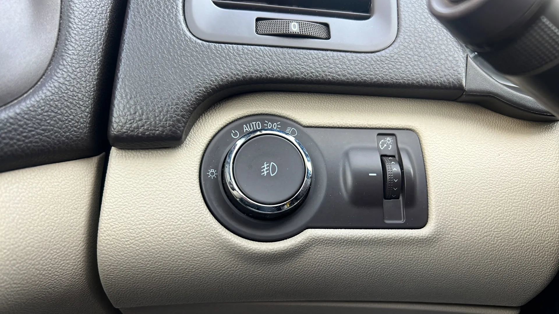 Used 2014 Buick Regal AWD image 27