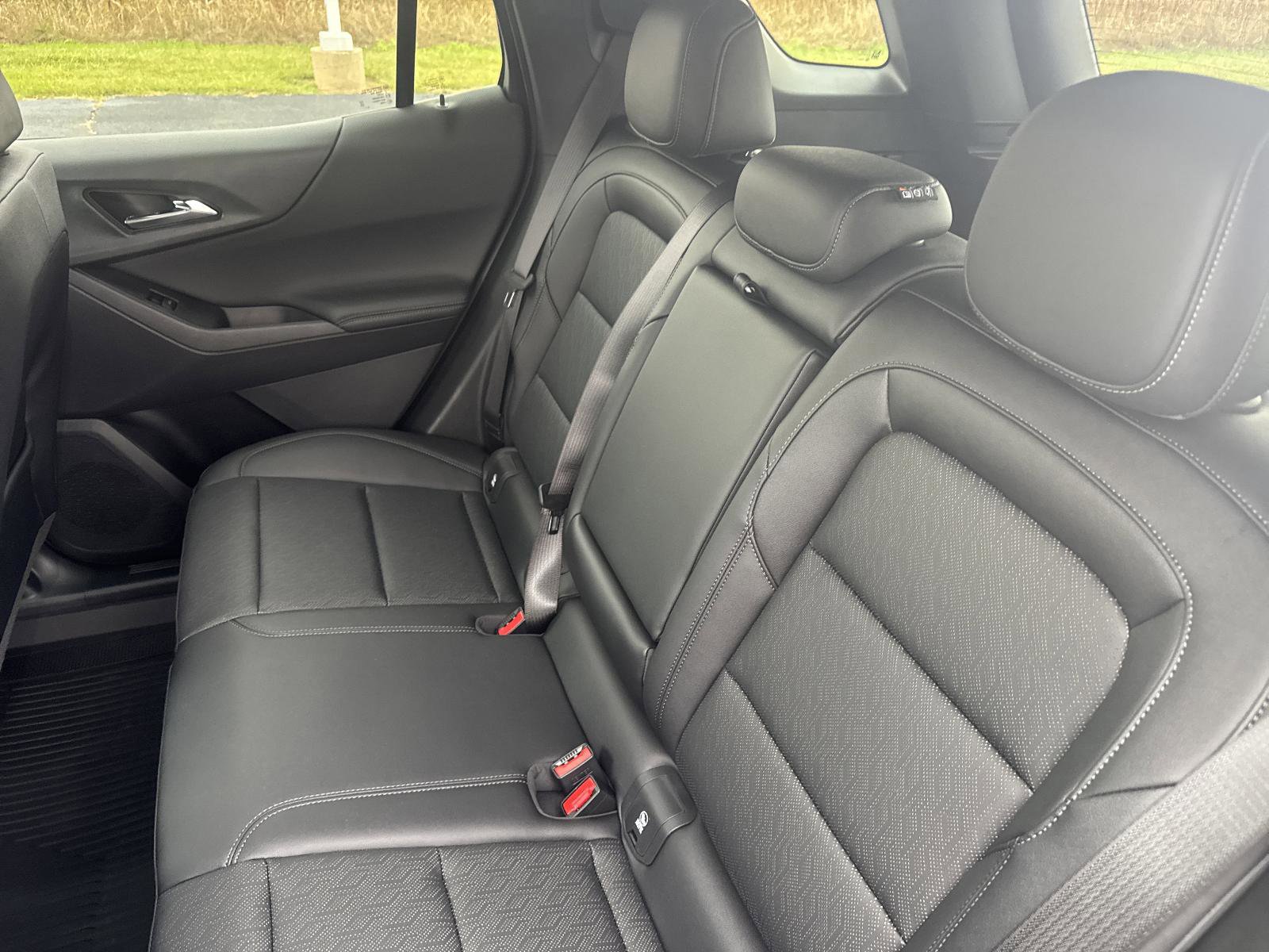 New 2026 Chevrolet Equinox LT w/ Convenience Package II image 12