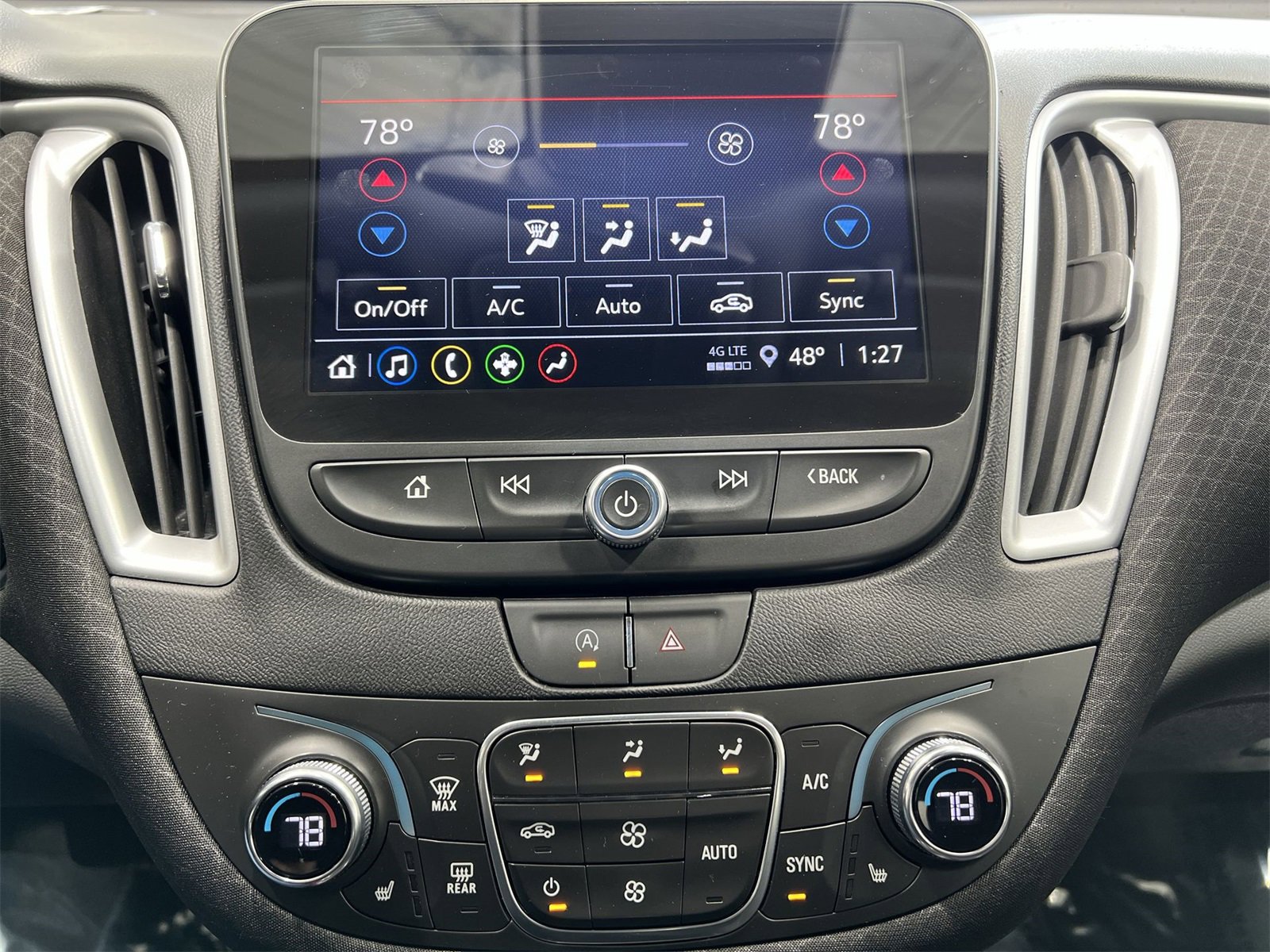 Used 2023 Chevrolet Malibu LT image 18