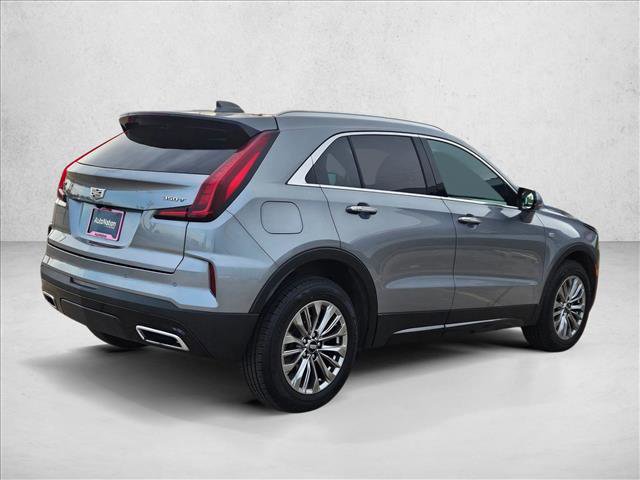 Used 2024 Cadillac XT4 Premium Luxury image 5