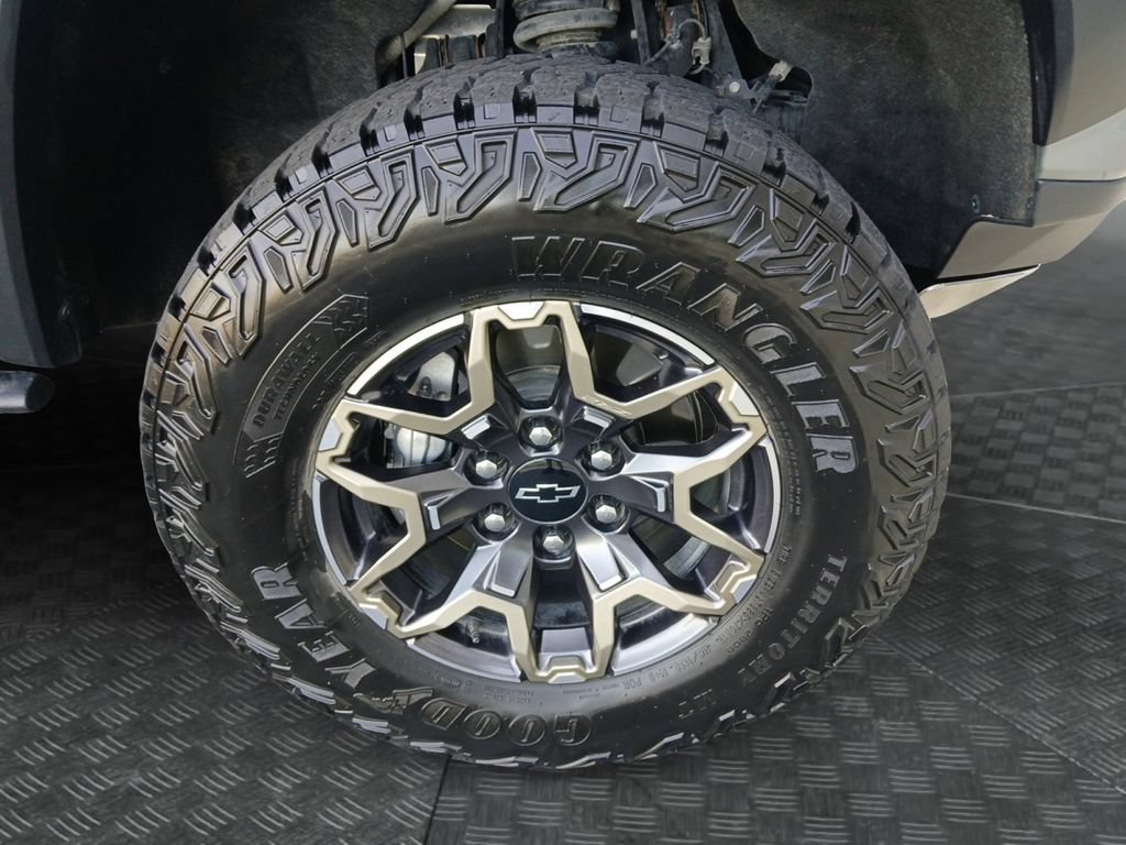 Used 2024 Chevrolet Colorado ZR2 AWD/4WD image 23