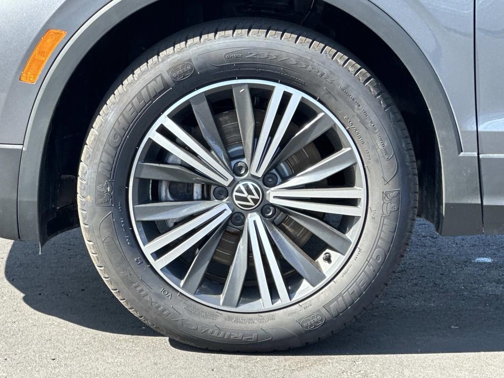 Used 2024 Volkswagen Tiguan Wolfsburg Edition image 9