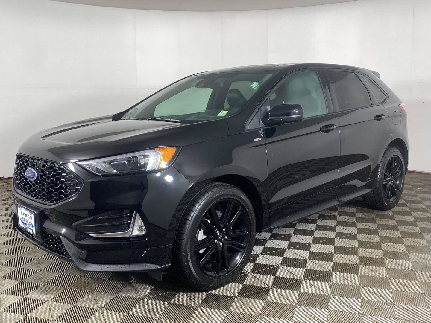 Used 2023 Ford Edge ST-Line AWD/4WD image 25