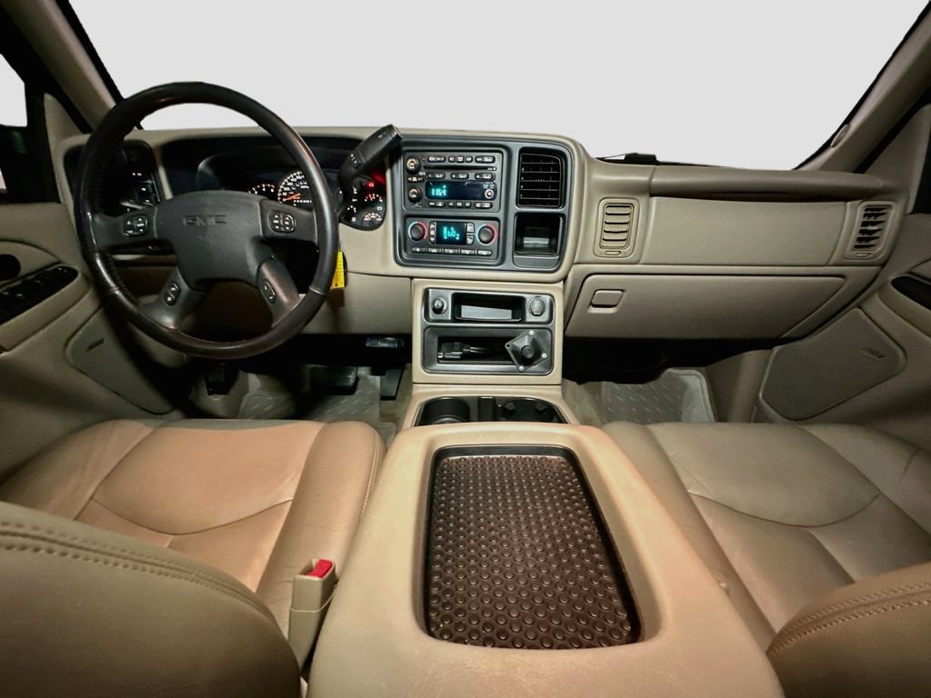 Used 2007 GMC Sierra 3500 SLT w/ Heavy-Duty Power Package AWD/4WD image 9