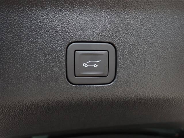 New 2026 Chevrolet Suburban High Country AWD/4WD image 9