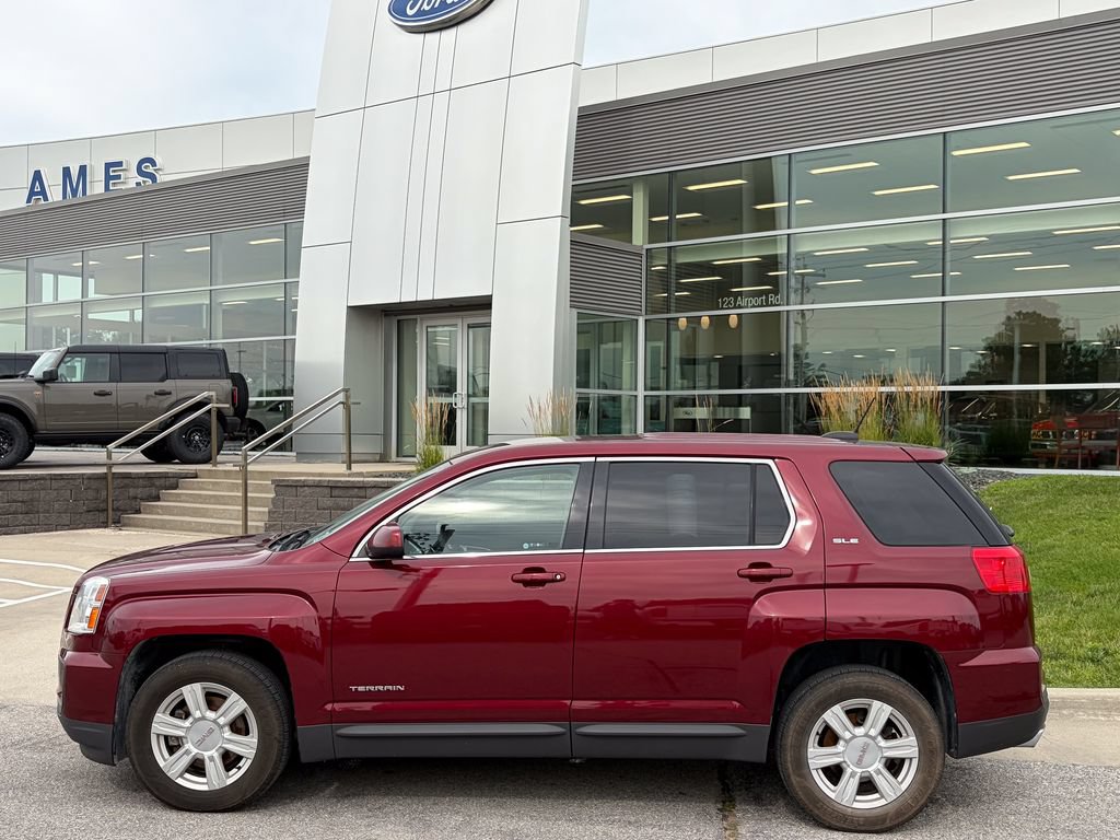 Used 2016 GMC Terrain SLE FWD image 3