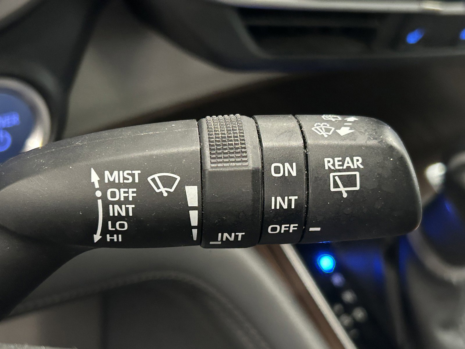 Used 2023 Toyota Sienna XLE image 21