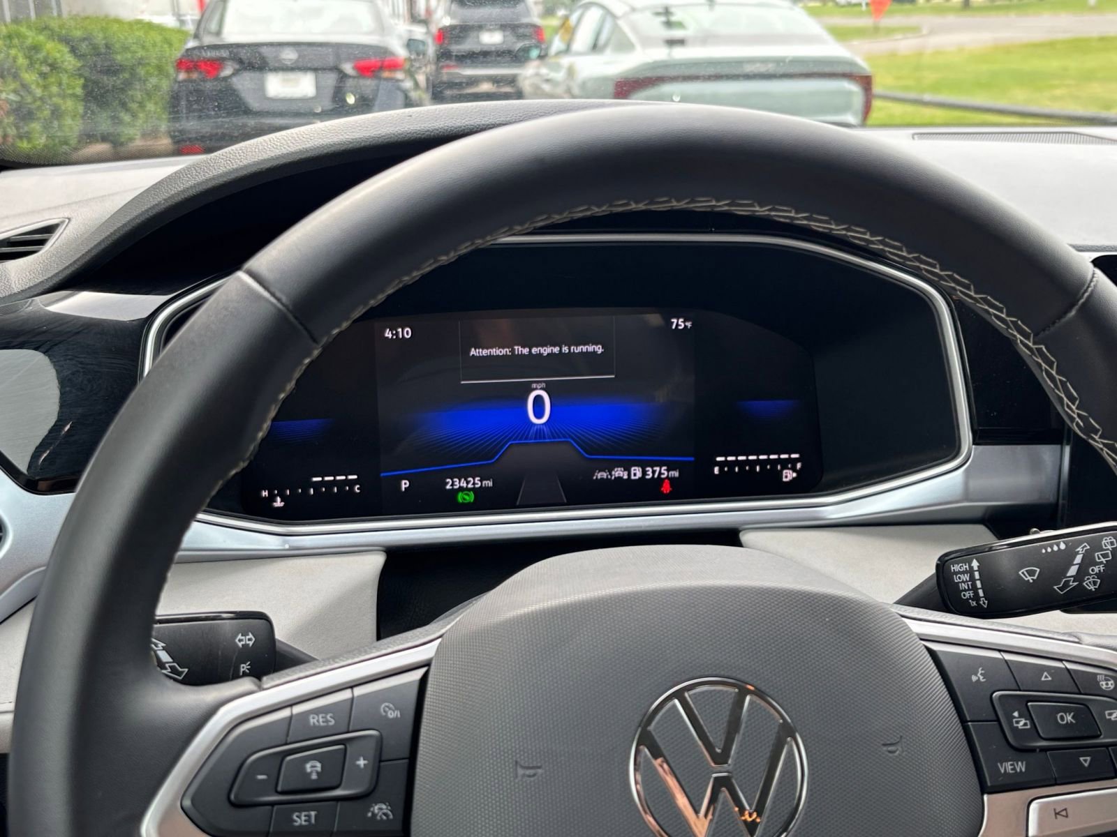 Used 2025 Volkswagen Taos SE FWD image 41