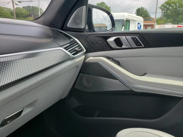 Used 2022 BMW X5 M w/ Executive Package AWD/4WD image 32