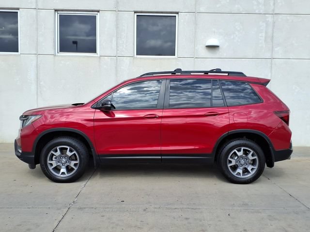 Used 2022 Honda Passport TrailSport image 2