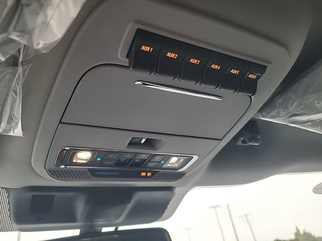 New 2025 Ford F250 Lariat w/ Lariat Ultimate Package image 21