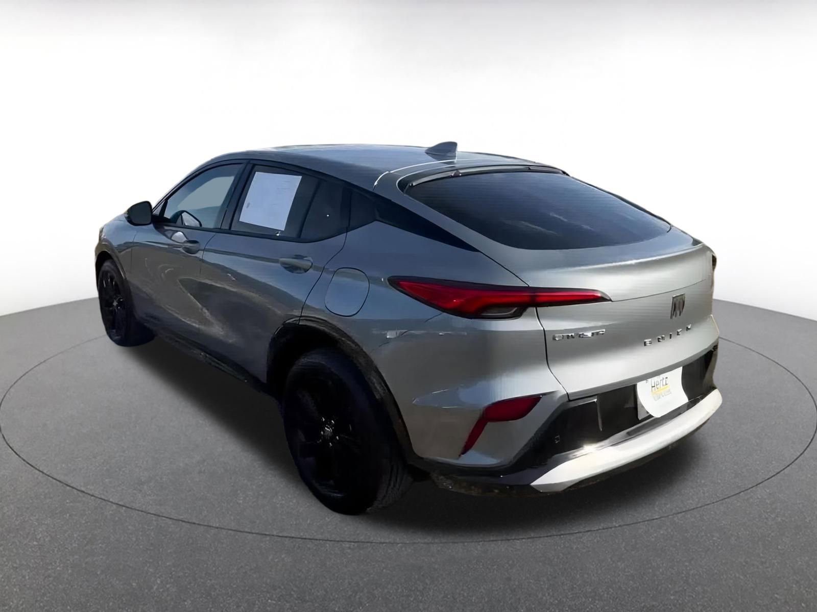 Used 2025 Buick Envista Sport Touring image 11