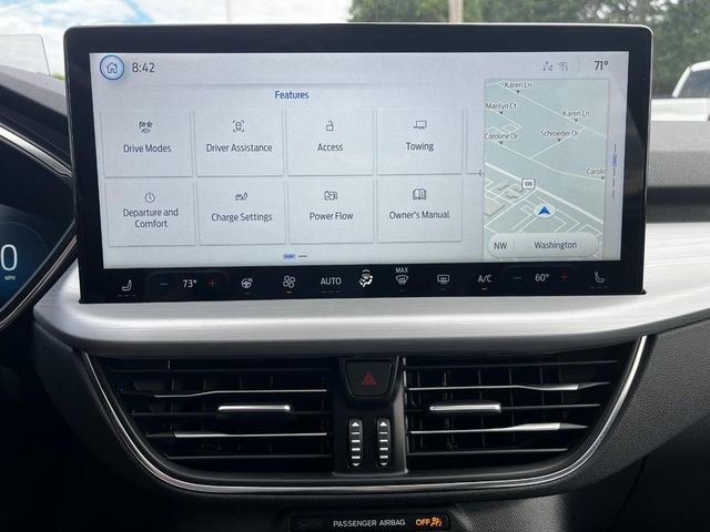 New 2024 Ford Escape SE w/ PHEV Premium Package image 15