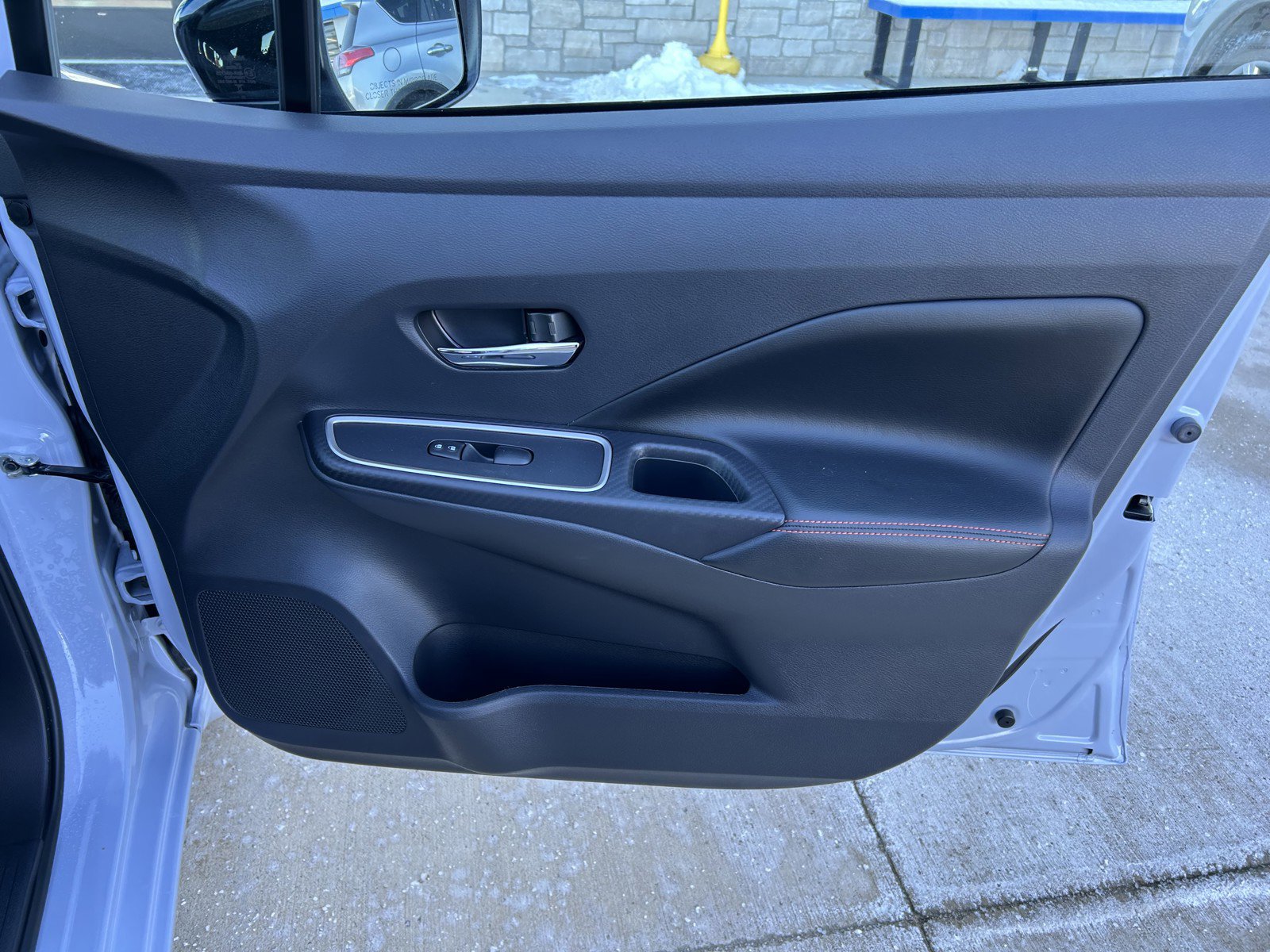 Used 2023 Nissan Versa SR w/ Trunk Package image 17