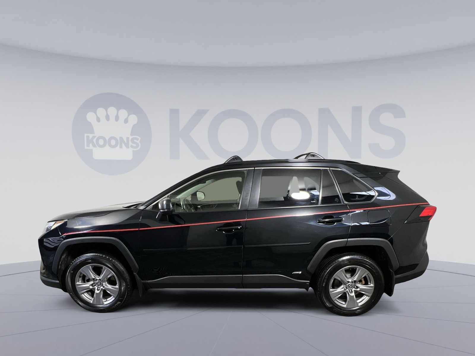 Used 2023 Toyota RAV4 LE image 2