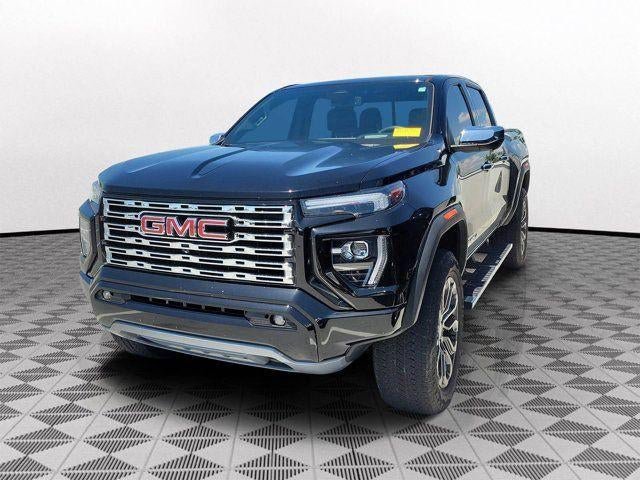 Used 2023 GMC Canyon Denali AWD/4WD image 3