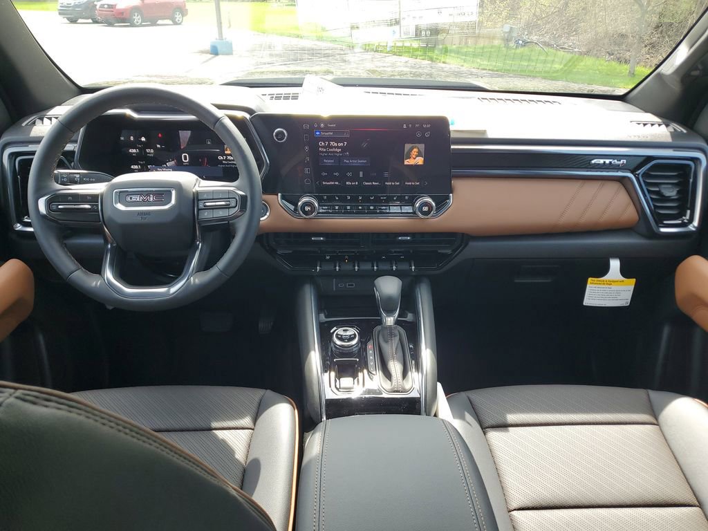New 2026 GMC Canyon AT4 w/ AT4 Premium Package AWD/4WD image 10