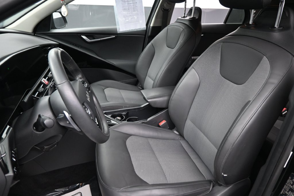 Used 2023 Kia Niro EX FWD image 25