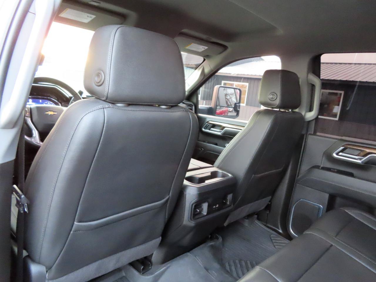 Used 2024 Chevrolet Silverado 2500 LT AWD/4WD image 48