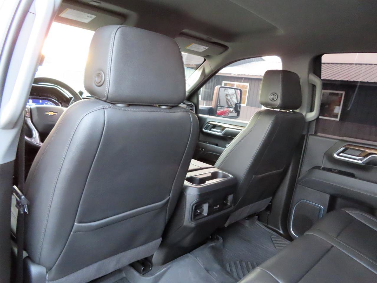 Used 2024 Chevrolet Silverado 2500 LT AWD/4WD image 48