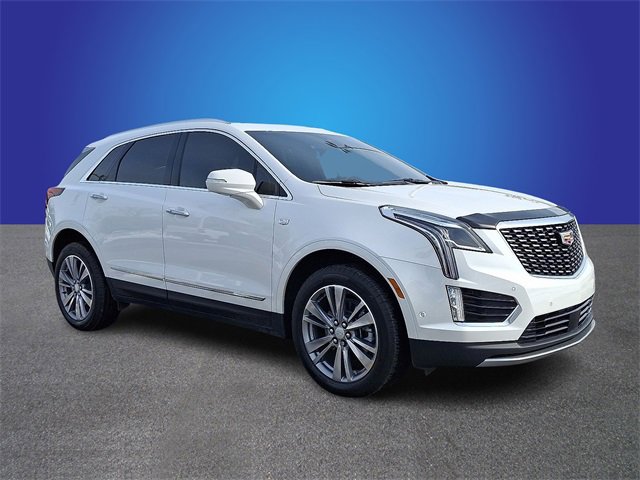 Certified 2025 Cadillac XT5 Premium Luxury w/ Technology Package image 3