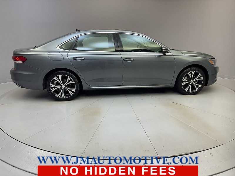 Used 2021 Volkswagen Passat 2.0T SE image 6