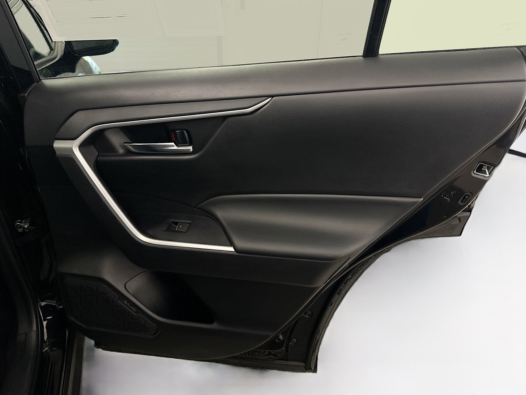 Used 2024 Toyota RAV4 XLE image 31