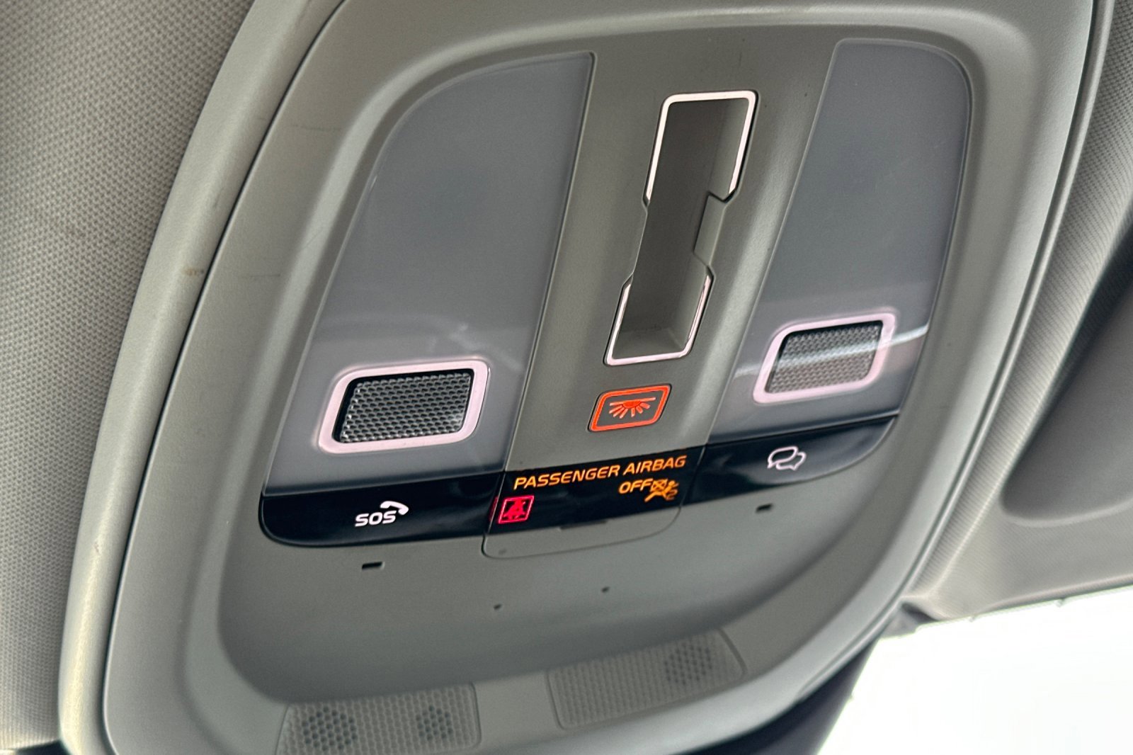 Used 2024 Volvo S60 B5 Plus image 23