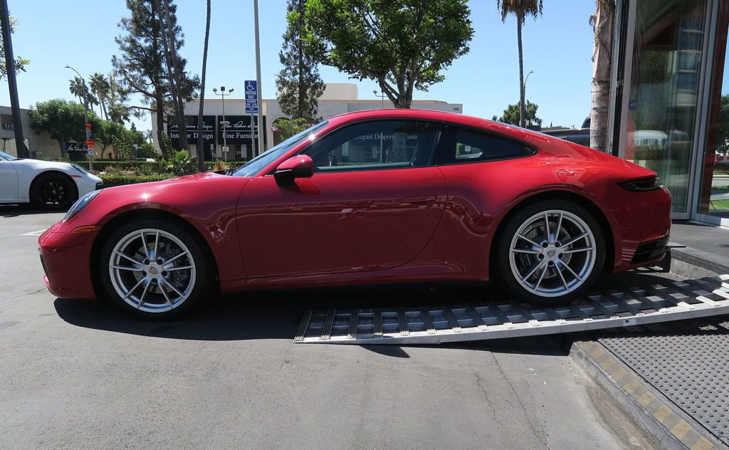 Used 2021 Porsche 911 Carrera 4 image 5