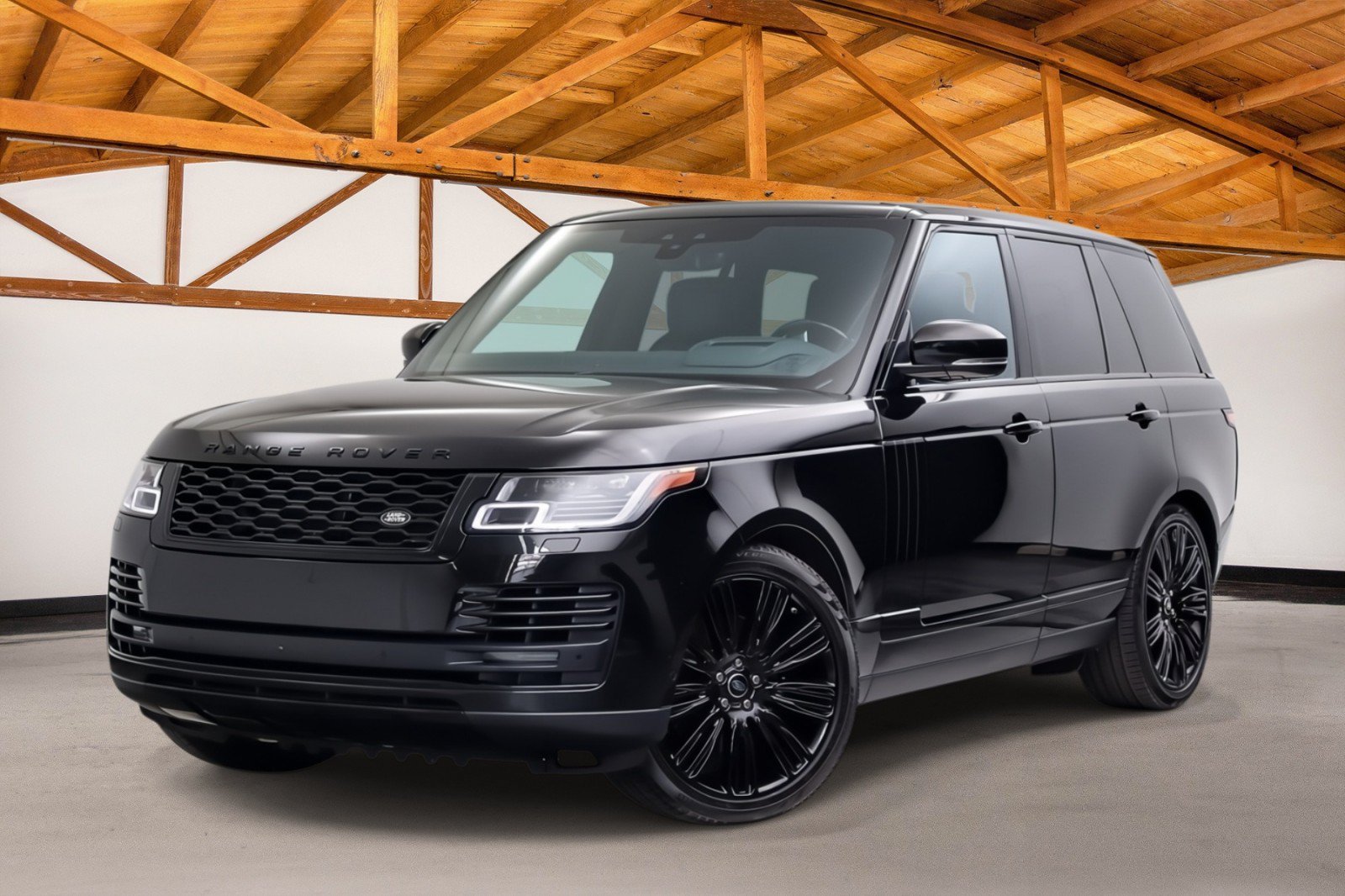 Used 2021 Land Rover Range Rover P525 Westminster Edition AWD/4WD image 1