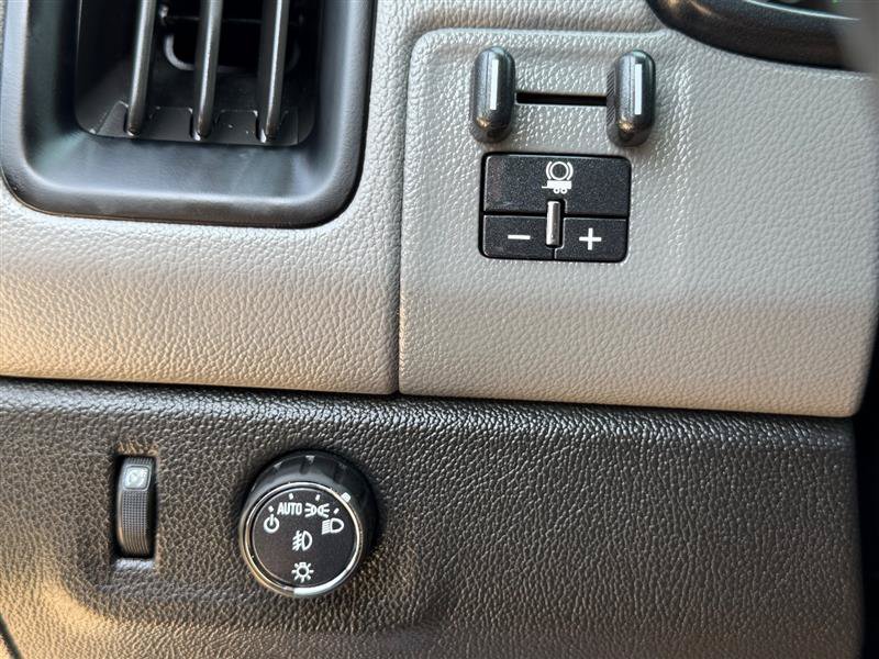 Used 2018 Chevrolet Colorado LT w/ Luxury Package, Chrome RWD image 50
