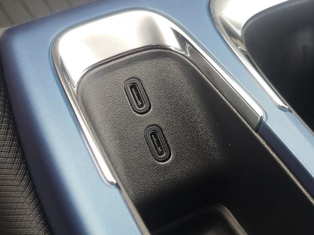 New 2026 Chevrolet Equinox EV LT image 8