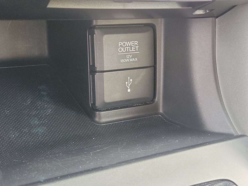 Used 2013 Honda Accord LX image 29